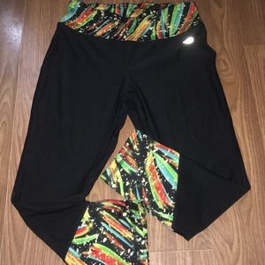 Super adorable Capri leggings!